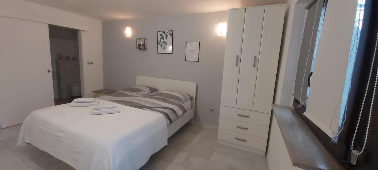 ורסאר Studio Apartments Igor מראה חיצוני תמונה