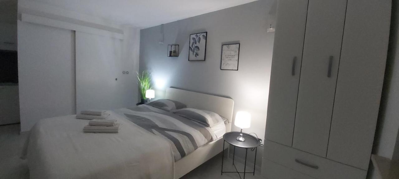 ורסאר Studio Apartments Igor מראה חיצוני תמונה