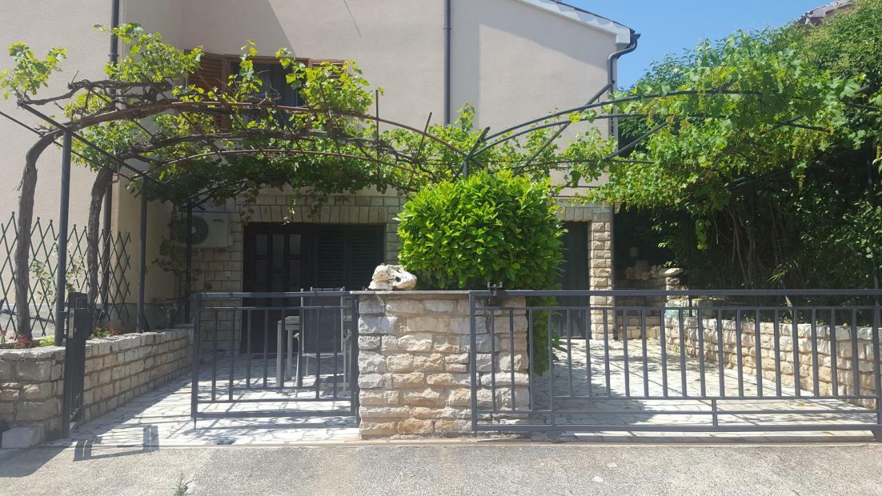 ורסאר Studio Apartments Igor מראה חיצוני תמונה